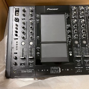 Pioneer SVM-1000 (UUS): 1300 €