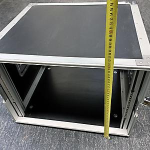 Rack 8U front (90.-€)